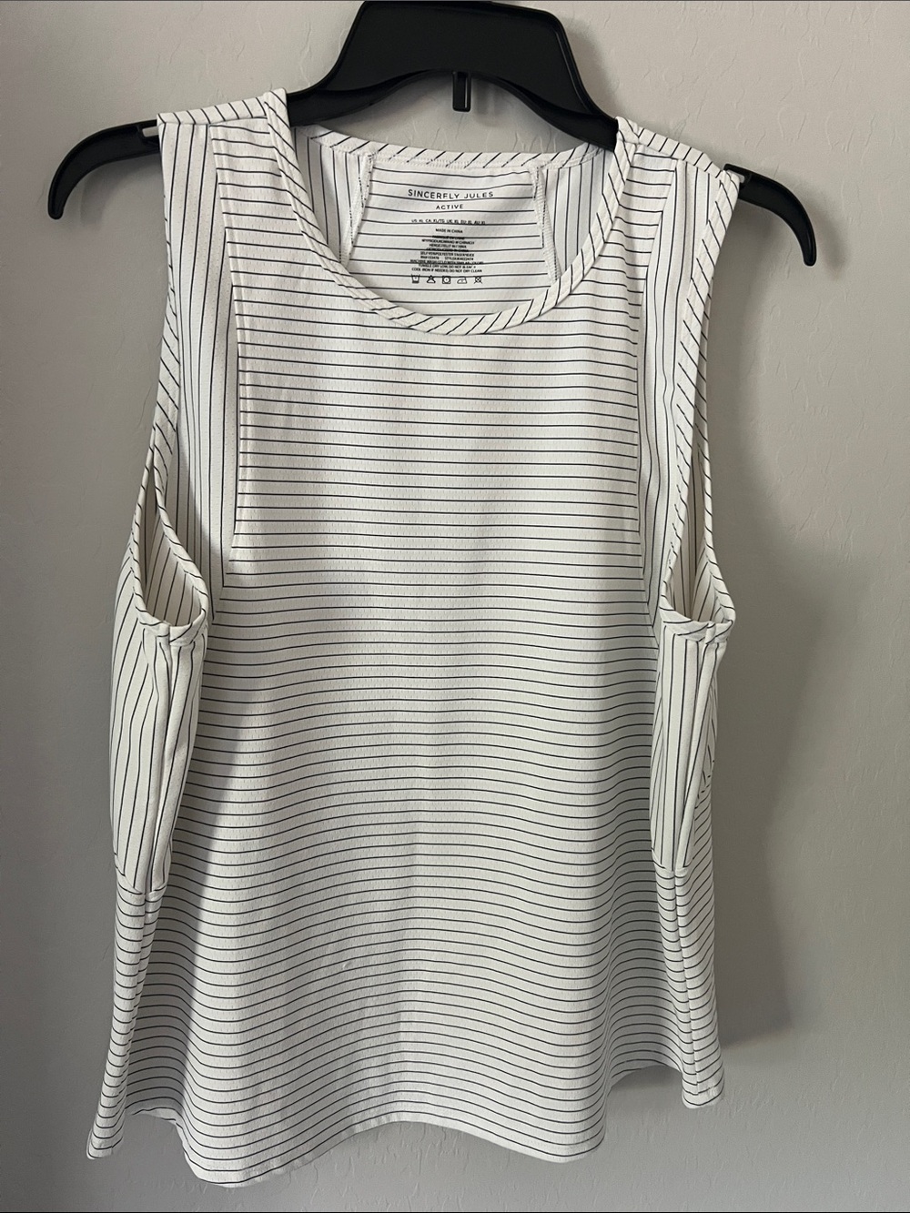Sincerly Jules Active White Tank with Thin Black Stripes XL